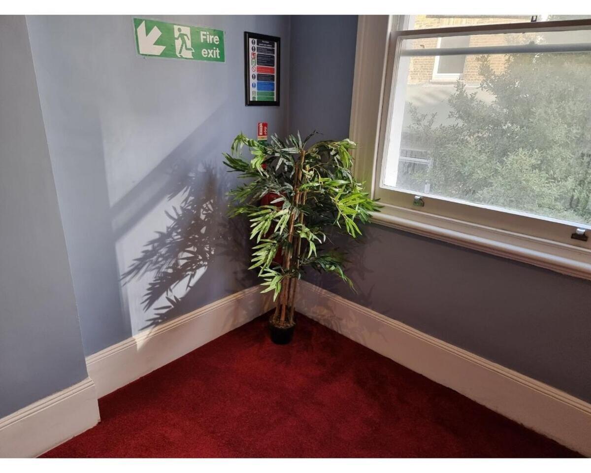 Fb2-Fantastic Basement Studio Good For 3 Near Hyde Park لندن الغرفة الصورة